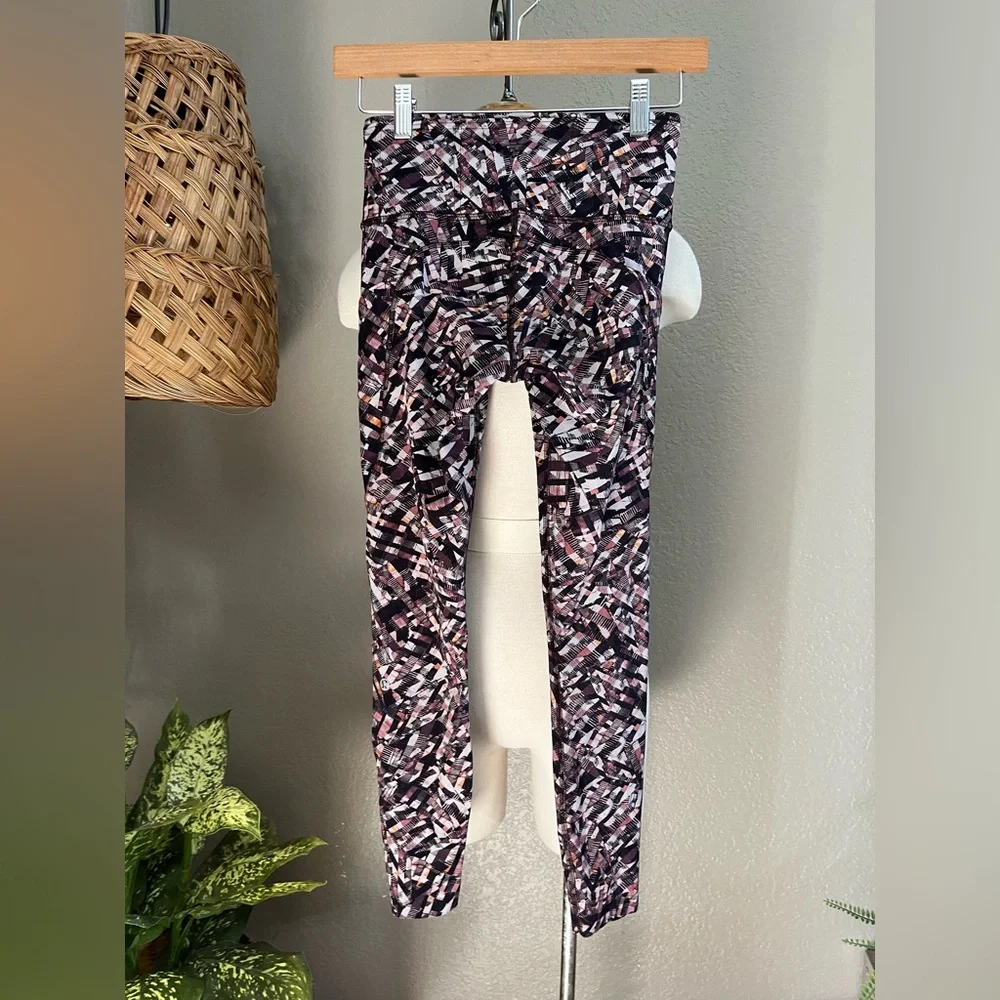 Lululemon Fast and Free Tight II 25